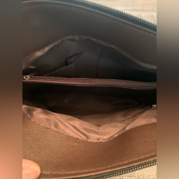 2 Piece Bag Purse Set, handles strap, NWOT, Black and Brown Faux leather - Picture 12 of 12